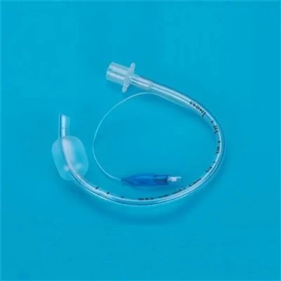 予備成形気管チューブ
